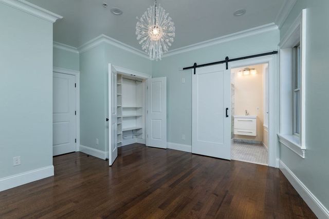 142 Fuller St 4, Brookline, MA 02446