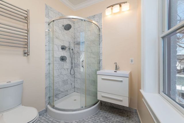 142 Fuller St 4, Brookline, MA 02446