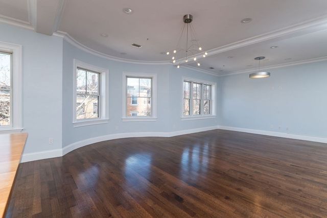 142 Fuller St 4, Brookline, MA 02446