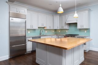 142 Fuller St 4, Brookline, MA 02446