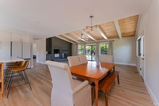 788 Walnut Ave, Ukiah, CA 95482