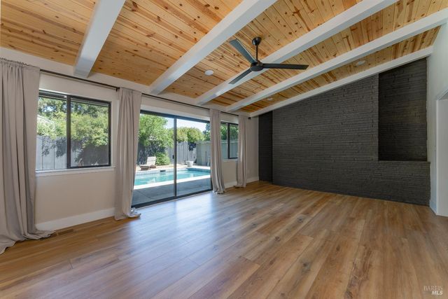 788 Walnut Ave, Ukiah, CA 95482