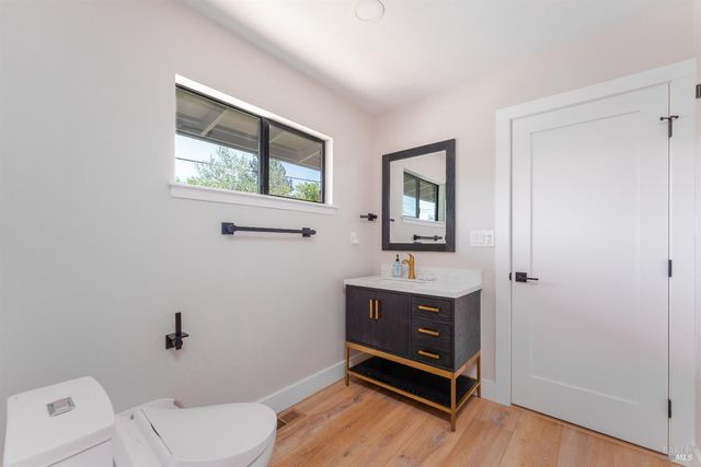 788 Walnut Ave, Ukiah, CA 95482