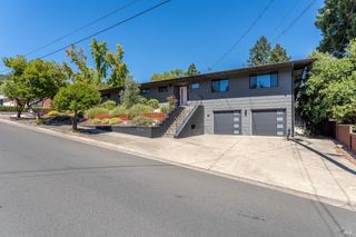 788 Walnut Ave, Ukiah, CA 95482