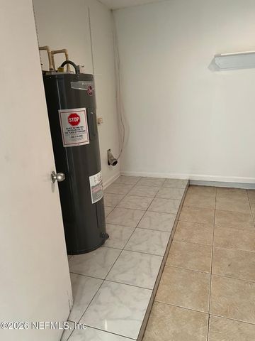 1327 BAY HILL Boulevard A, Orange Park, FL 32065