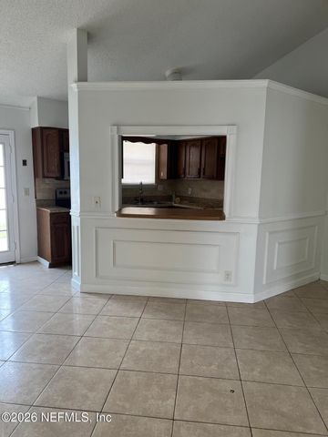 1327 BAY HILL Boulevard A, Orange Park, FL 32065