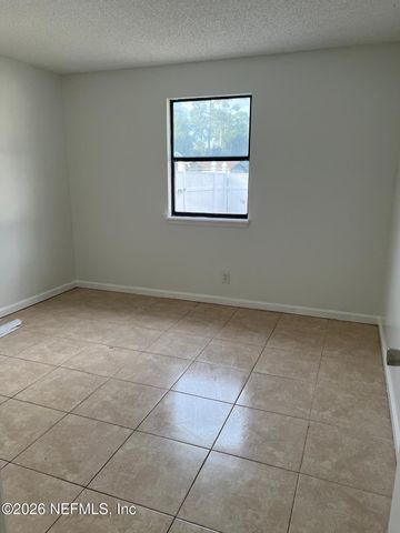 1327 BAY HILL Boulevard A, Orange Park, FL 32065