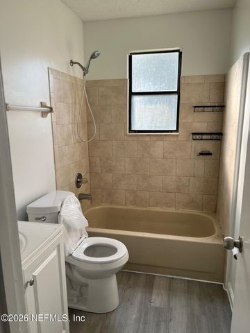 1327 BAY HILL Boulevard A, Orange Park, FL 32065
