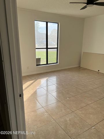 1327 BAY HILL Boulevard A, Orange Park, FL 32065