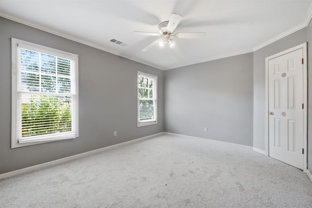 1850 WOOD OAK DR, Memphis, TN 38016