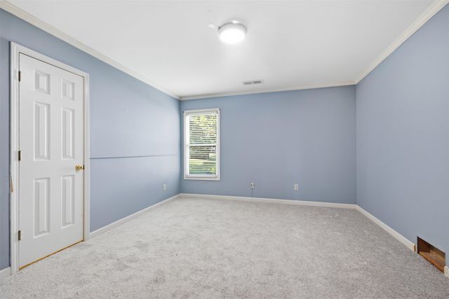 1850 WOOD OAK DR, Memphis, TN 38016