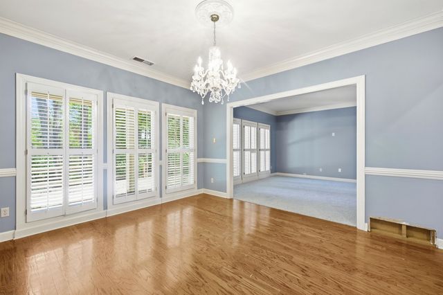 1850 WOOD OAK DR, Memphis, TN 38016