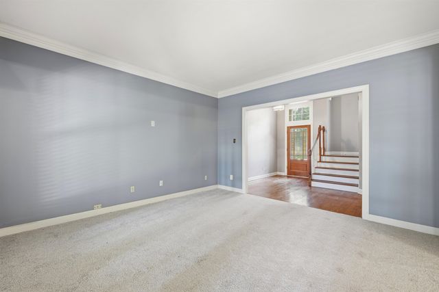 1850 WOOD OAK DR, Memphis, TN 38016