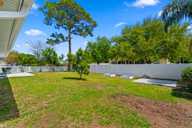 5900 Birch Drive, Fort Pierce, FL 34982