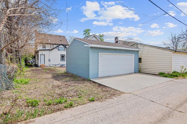 3744 5th Avenue S, Minneapolis, MN 55409