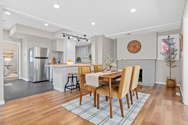 3744 5th Avenue S, Minneapolis, MN 55409