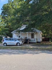 908 Randolph Street S, Wilson, NC 27893