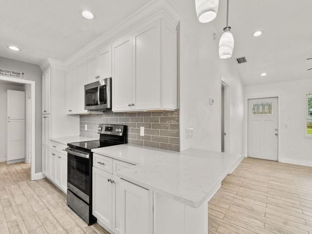 980 SW Connecticut Terrace, Port St. Lucie, Port St Lucie, FL 34953