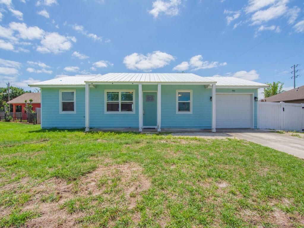 980 SW Connecticut Terrace, Port St. Lucie, Port St Lucie, FL 34953