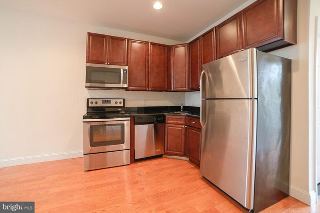1735 W DIAMOND ST, Philadelphia, PA 19121