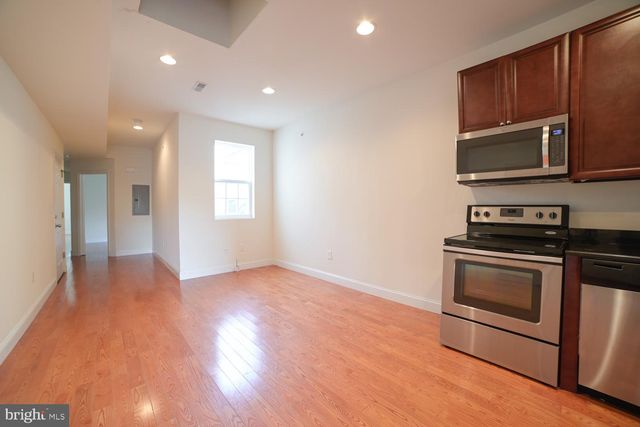 1735 W DIAMOND ST, Philadelphia, PA 19121