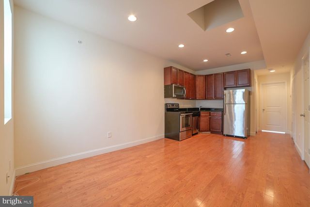 1735 W DIAMOND ST, Philadelphia, PA 19121