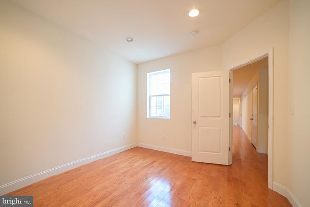 1735 W DIAMOND ST, Philadelphia, PA 19121