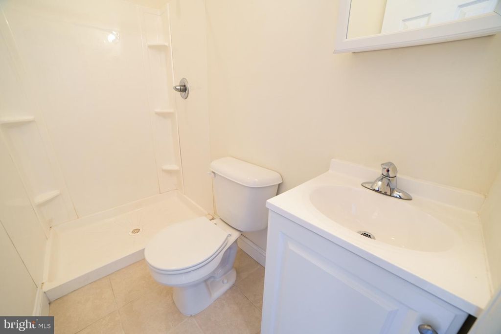 1735 W DIAMOND ST, PHILADELPHIA, PA 19121 — photo 4