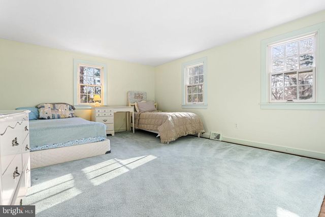 344 KNOLL TOP, Haddonfield, NJ 08033