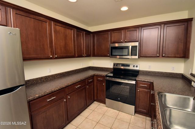 10610 E Pleasant Pasture Drive, Tucson, AZ 85747