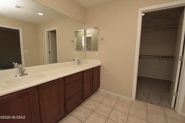10610 E Pleasant Pasture Drive, Tucson, AZ 85747
