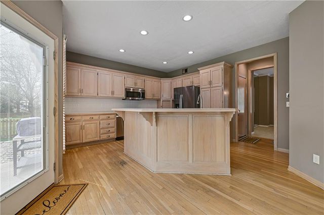 10468 W 131st Street, Overland Park, KS 66213