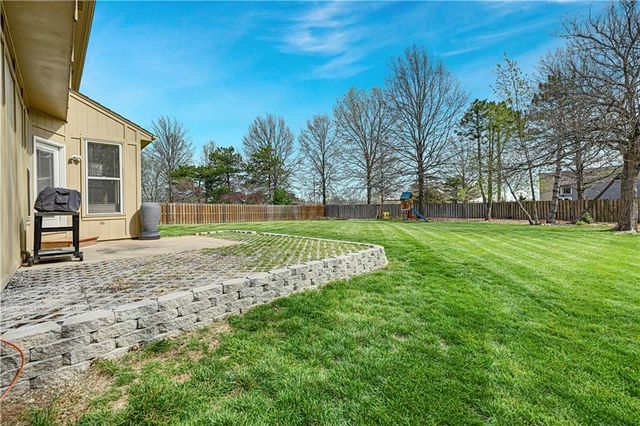 10468 W 131st Street, Overland Park, KS 66213