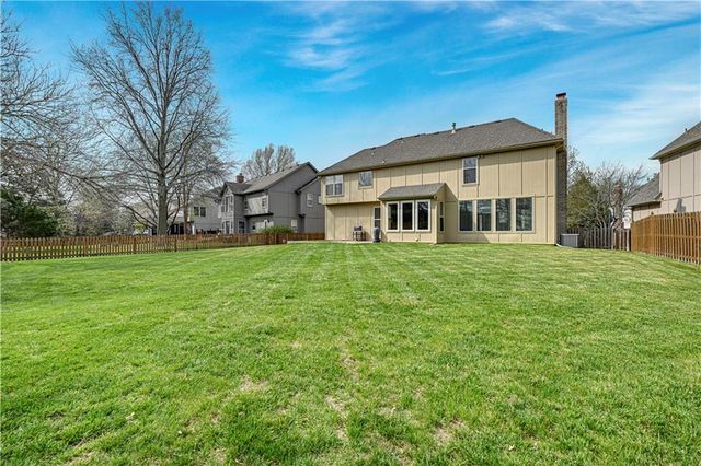 10468 W 131st Street, Overland Park, KS 66213