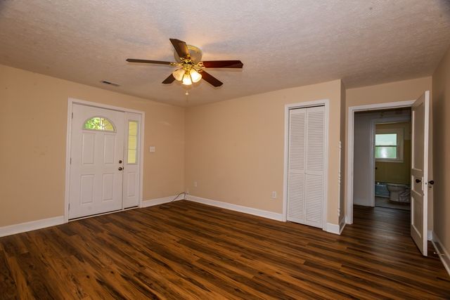 266 Denny Rd, Clarksville, TN 37043
