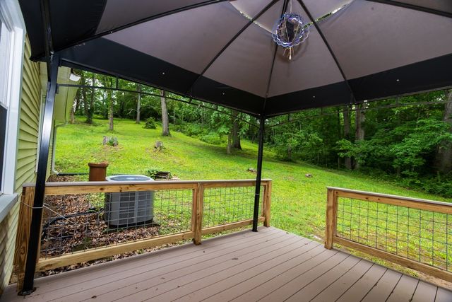 266 Denny Rd, Clarksville, TN 37043