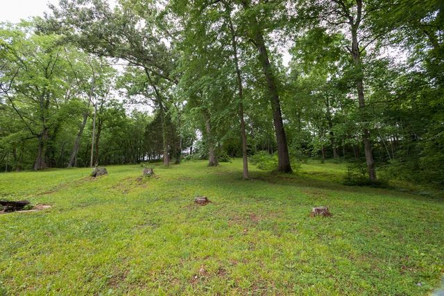 266 Denny Rd, Clarksville, TN 37043