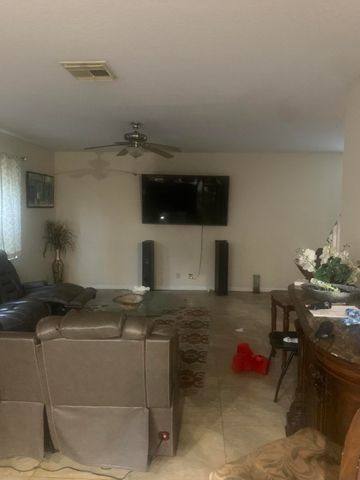 433 Gazetta Way, West Palm Beach, FL 33413