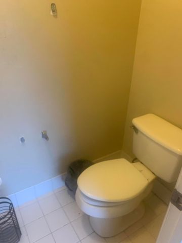 433 Gazetta Way, West Palm Beach, FL 33413
