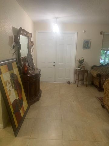 433 Gazetta Way, West Palm Beach, FL 33413