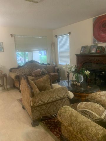 433 Gazetta Way, West Palm Beach, FL 33413