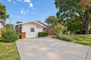 1910 R Avenue, Plano, TX 75074