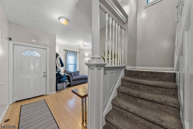 38 Nairn Pl, Newark City, NJ 07108