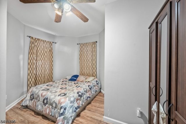 38 Nairn Pl, Newark City, NJ 07108