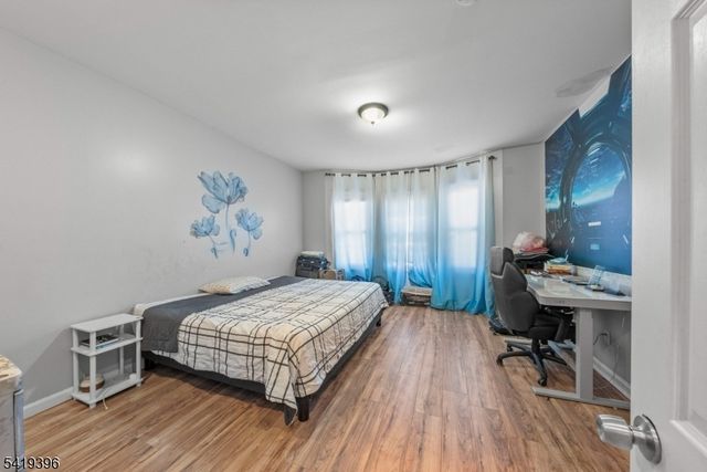 38 Nairn Pl, Newark City, NJ 07108