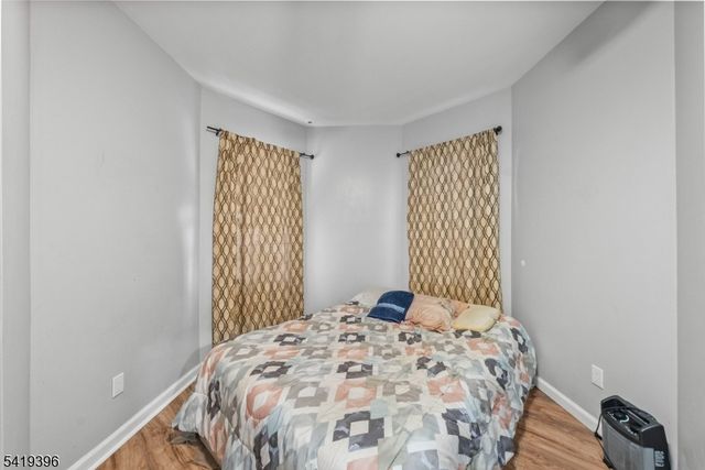 38 Nairn Pl, Newark City, NJ 07108