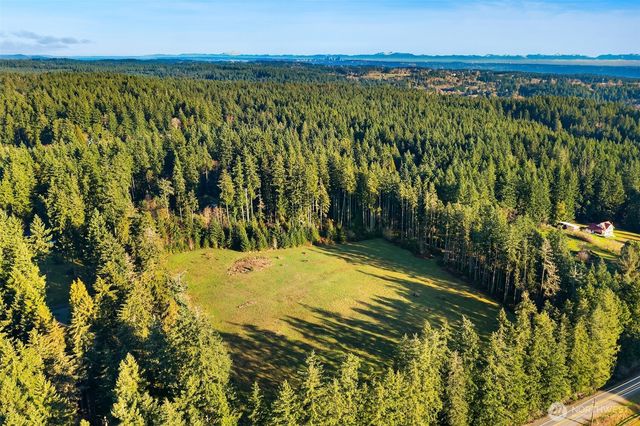 12302 SW 220th Street, Vashon, WA 98070