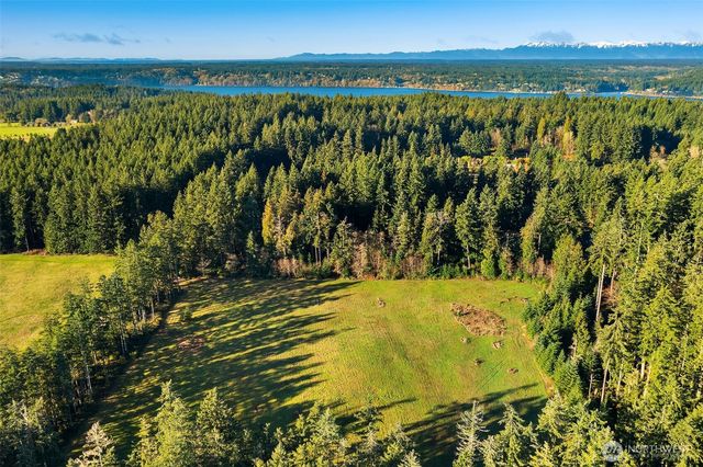 12302 SW 220th Street, Vashon, WA 98070