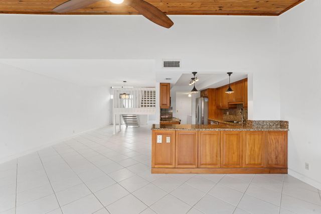 119 OLD MEADOW Way, Palm Beach Gardens, FL 33418