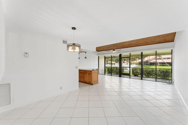 119 OLD MEADOW Way, Palm Beach Gardens, FL 33418